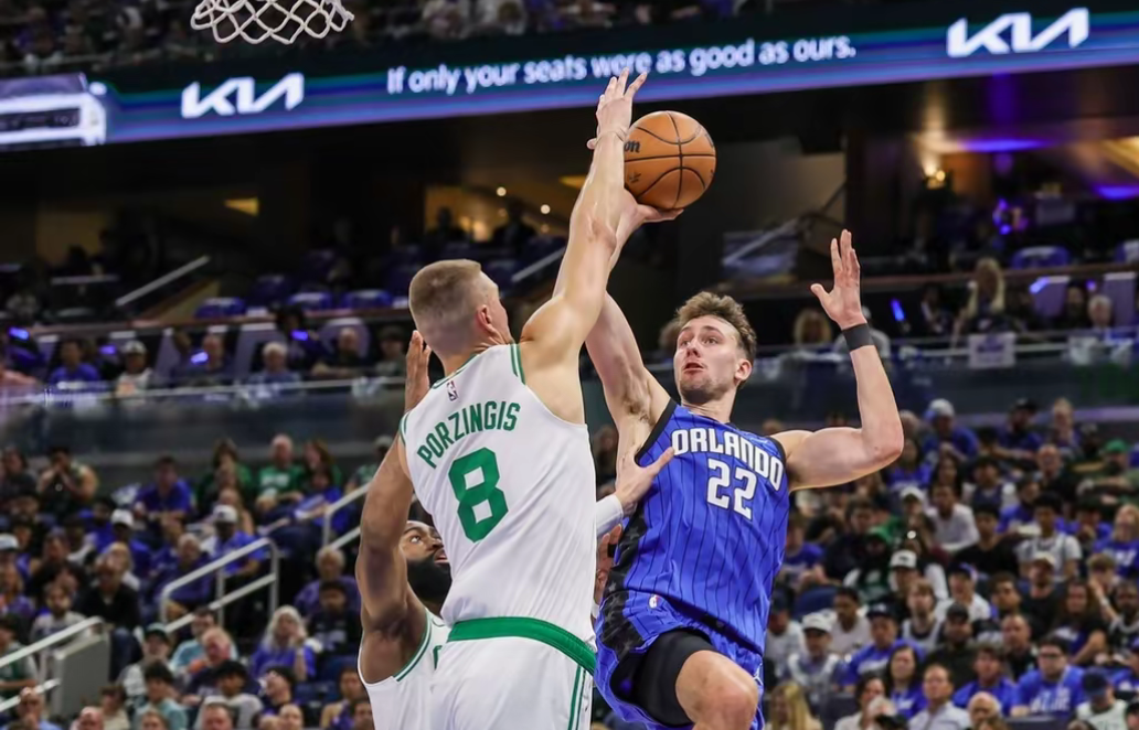 九游app下载-比赛局势复杂引发热议！，塔图姆在塞尔维亚队比赛中反败为胜全场沸腾不已的简单介绍-九游app下载