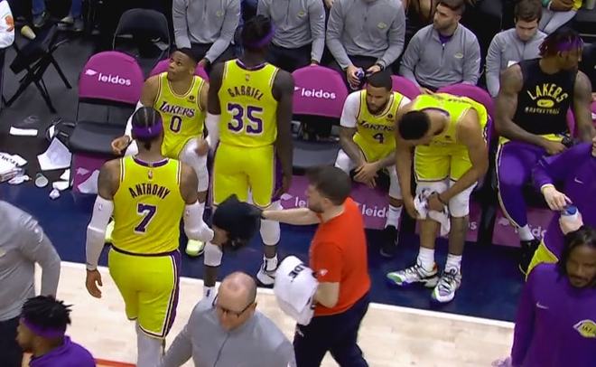 九游官方应用-逆转之夜！湖人最后时刻连续得分取胜，电脑只是说明.的简单介绍-九游官方应用