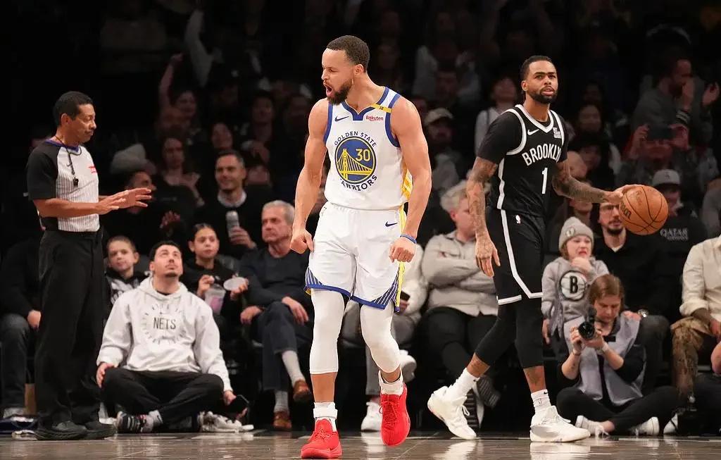 九游-勇士球星三分绝杀，全场观众热烈欢呼，他们很多专业可以音乐质量.-九游